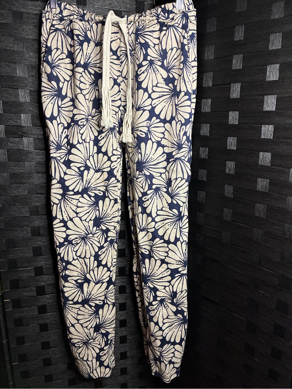 Magaschoni Navy & Cream Floral Linen Drawstring Lounge Pants